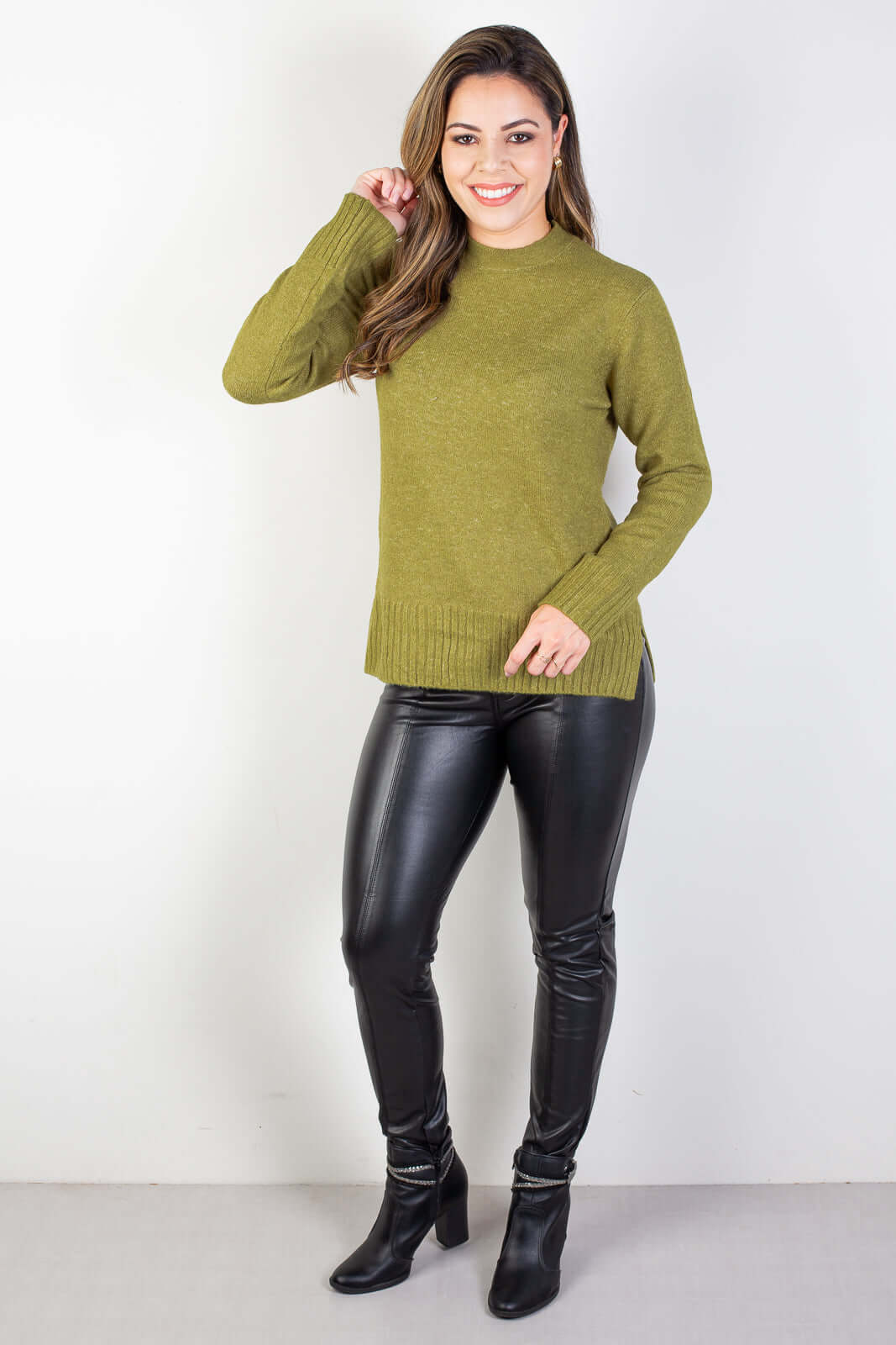 Blusa suéter de malha feminina 82933 - Enluaze