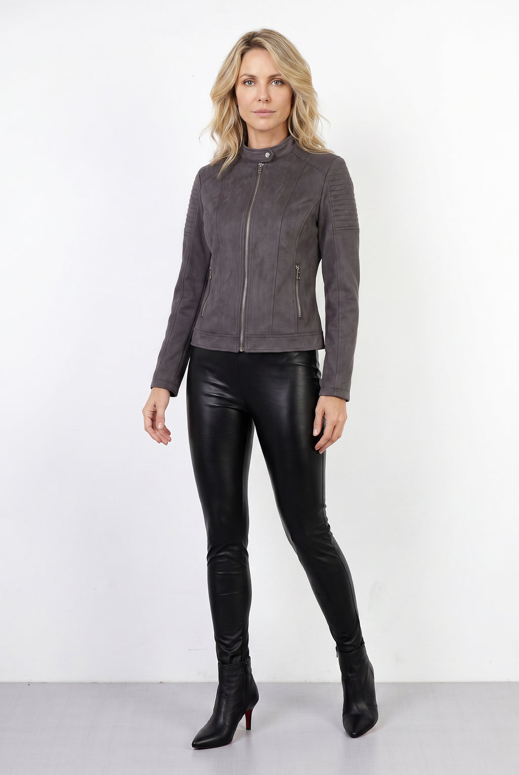 Jaqueta feminina suede gola com botão 84252