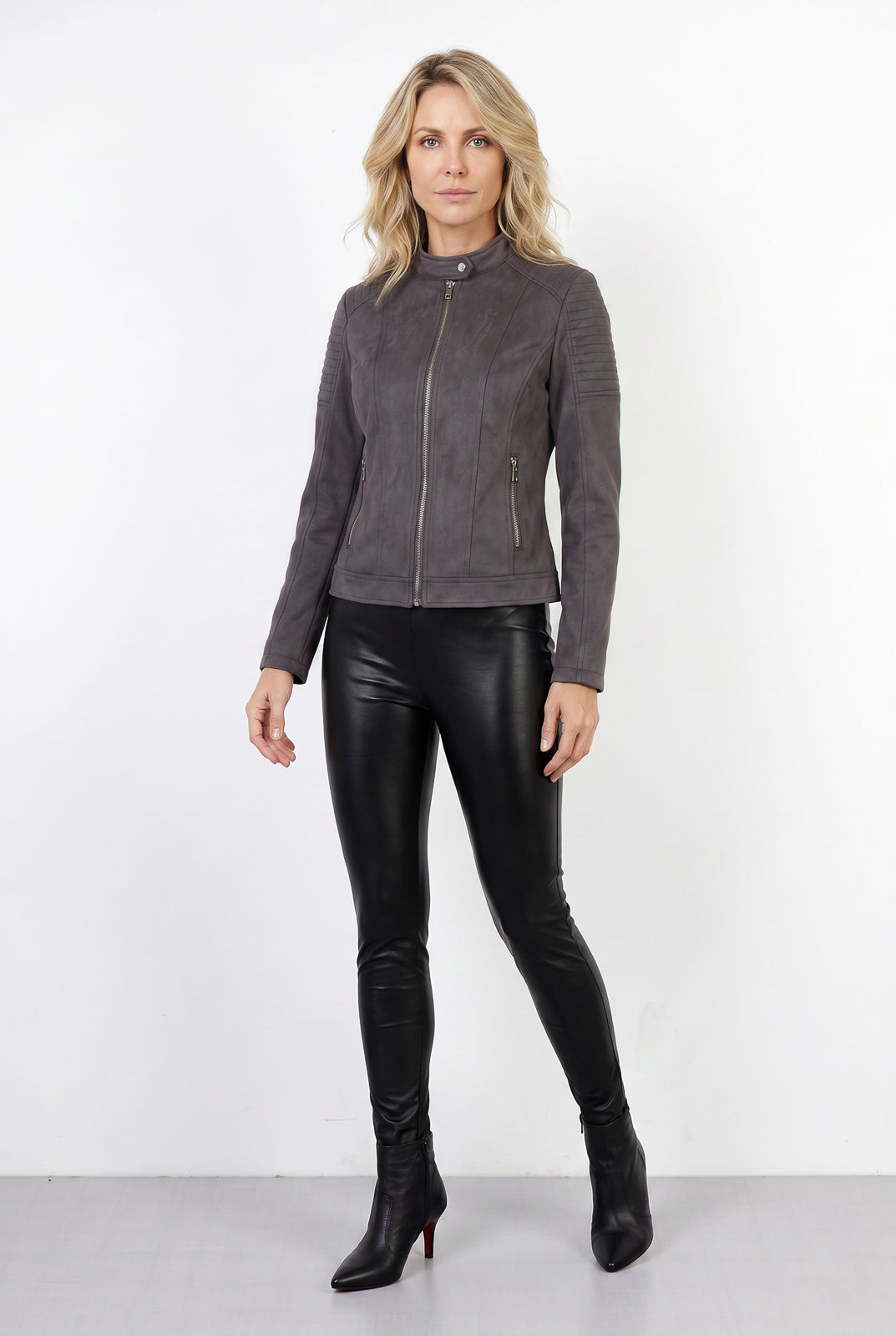 Jaqueta feminina suede gola com botão 84252