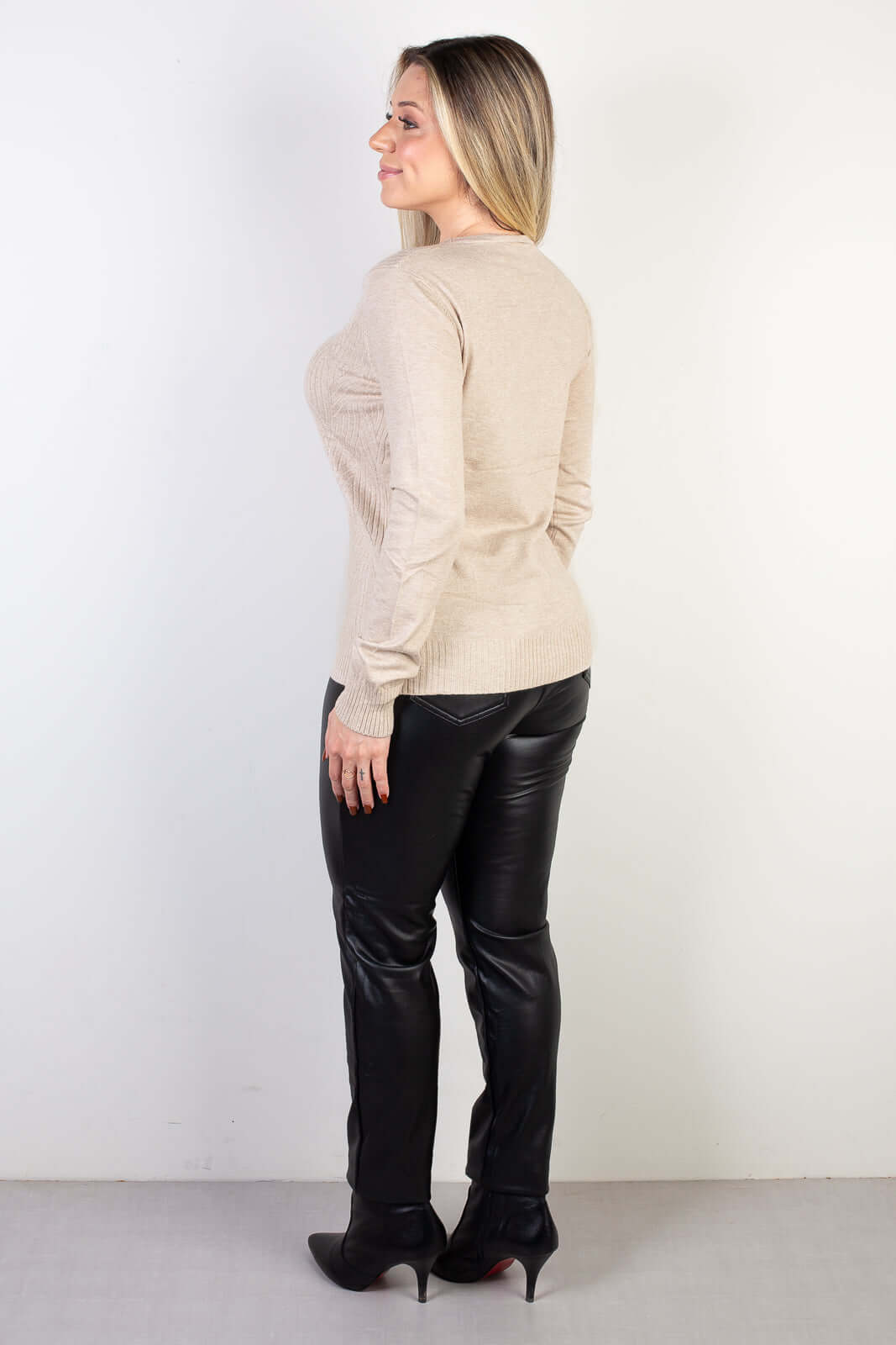 Blusa de malha feminina detalhes 84338 - Enluaze