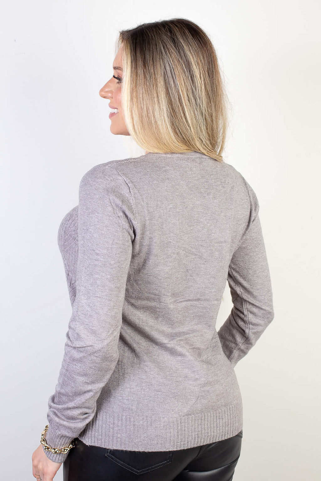 Blusa de malha feminina detalhes 84338 - Enluaze