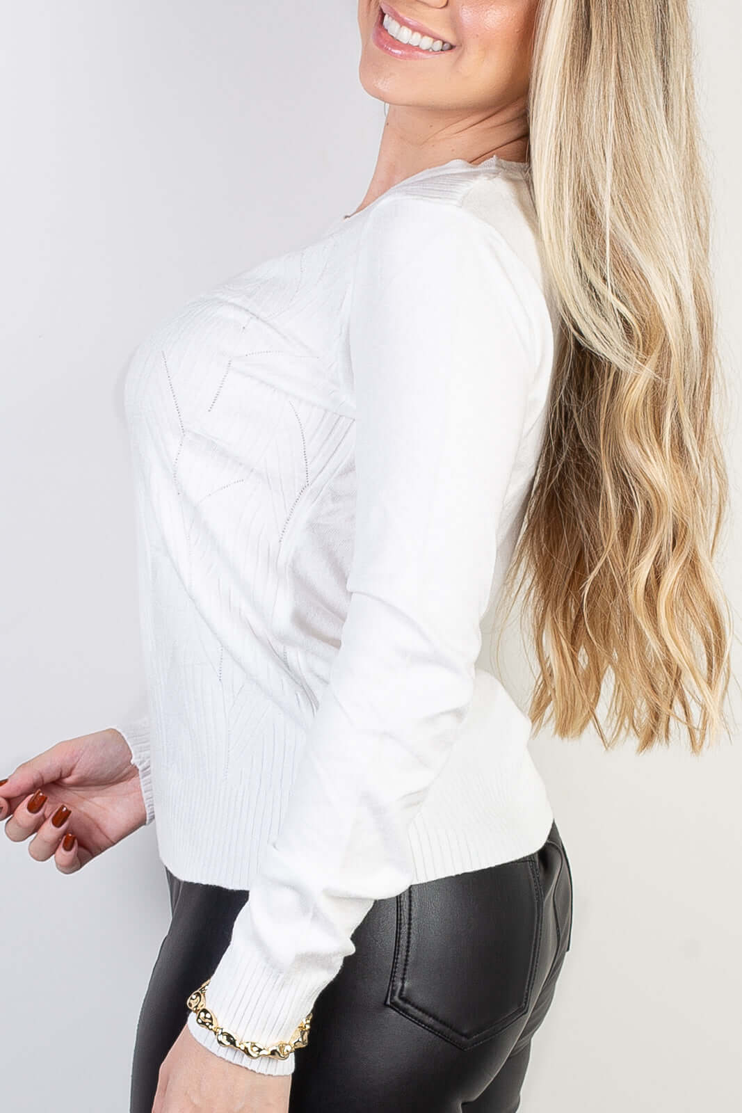 Blusa de malha feminina detalhes 84338 - Enluaze