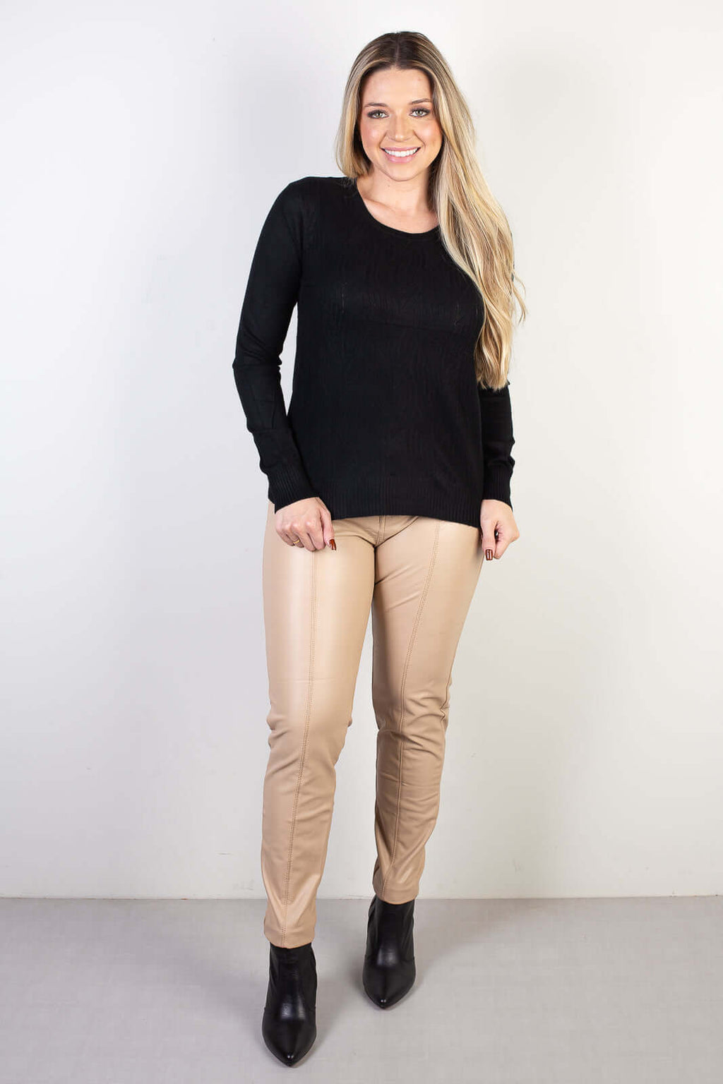 Blusa de malha feminina detalhes 84338 - Enluaze