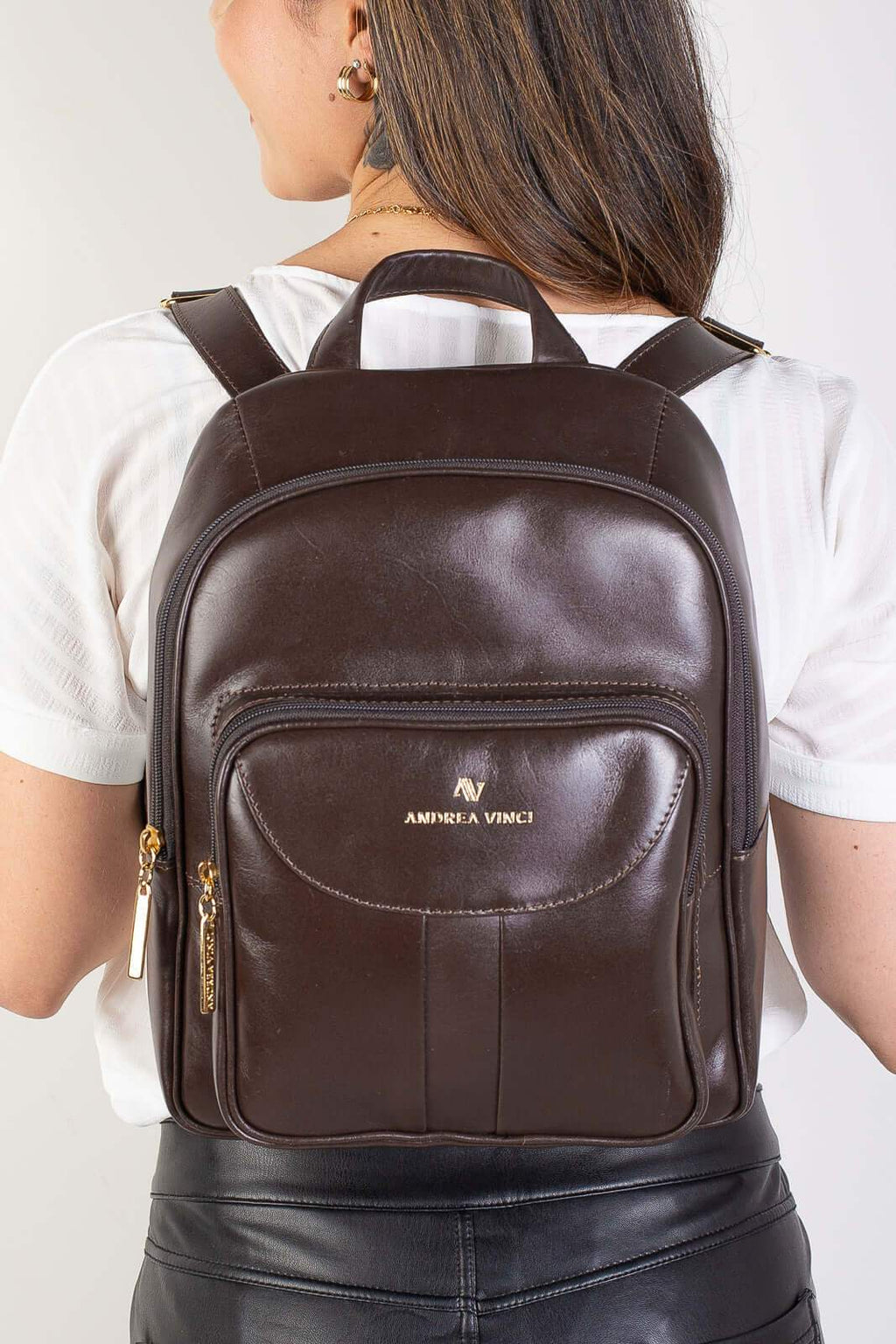 Mochila pequena feminina em couro italiano Angelina - Enluaze