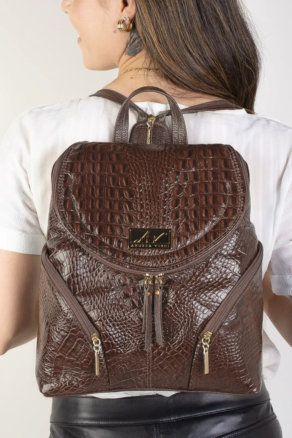 Mochila pequena de couro croco Cecília - Enluaze