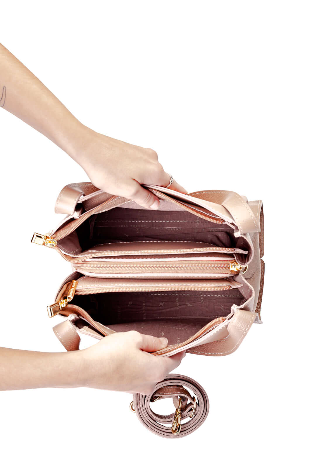 Bolsa de mão em couro liso Helena - Enluaze