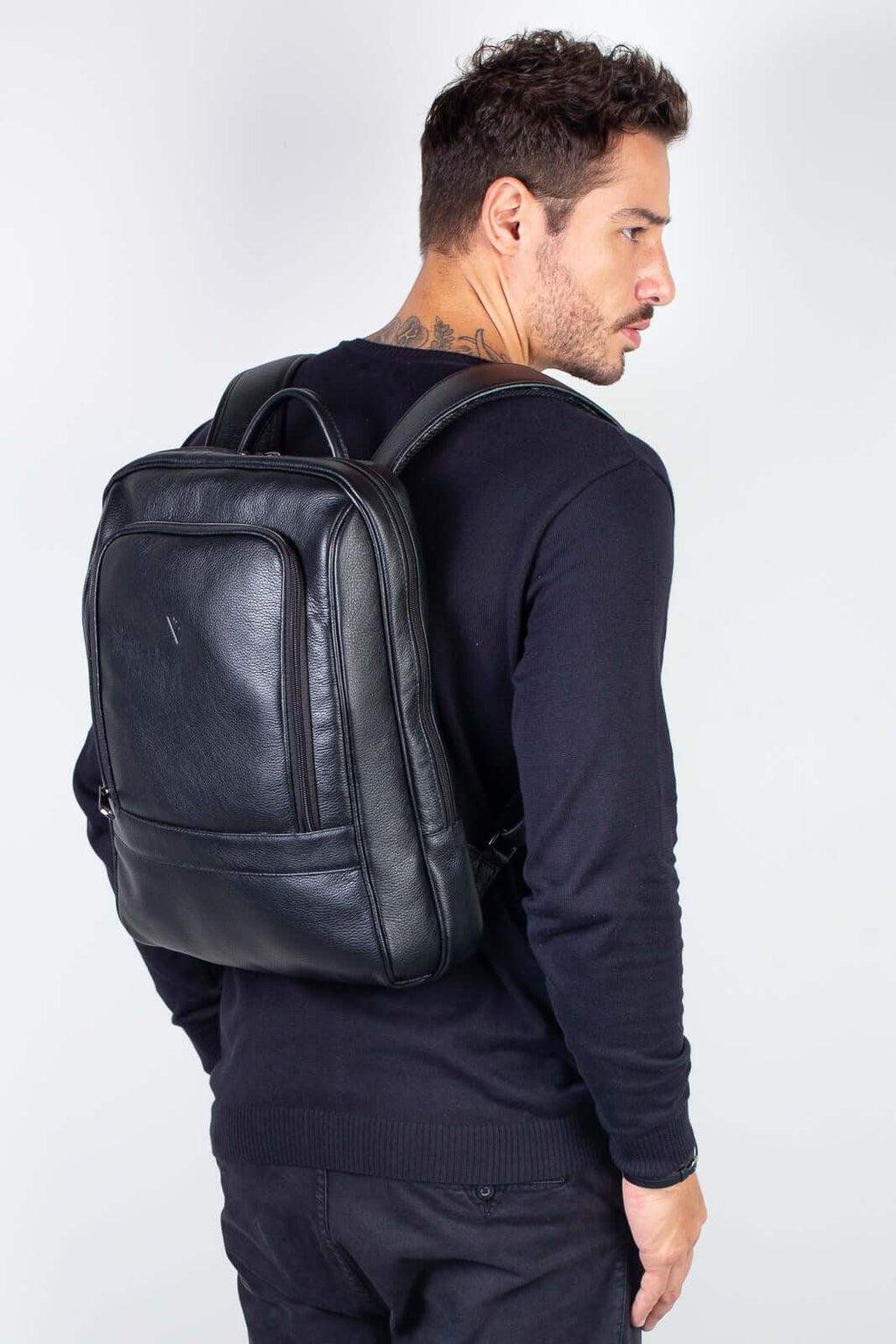 Mochila de couro slim masculina Enzo - Enluaze