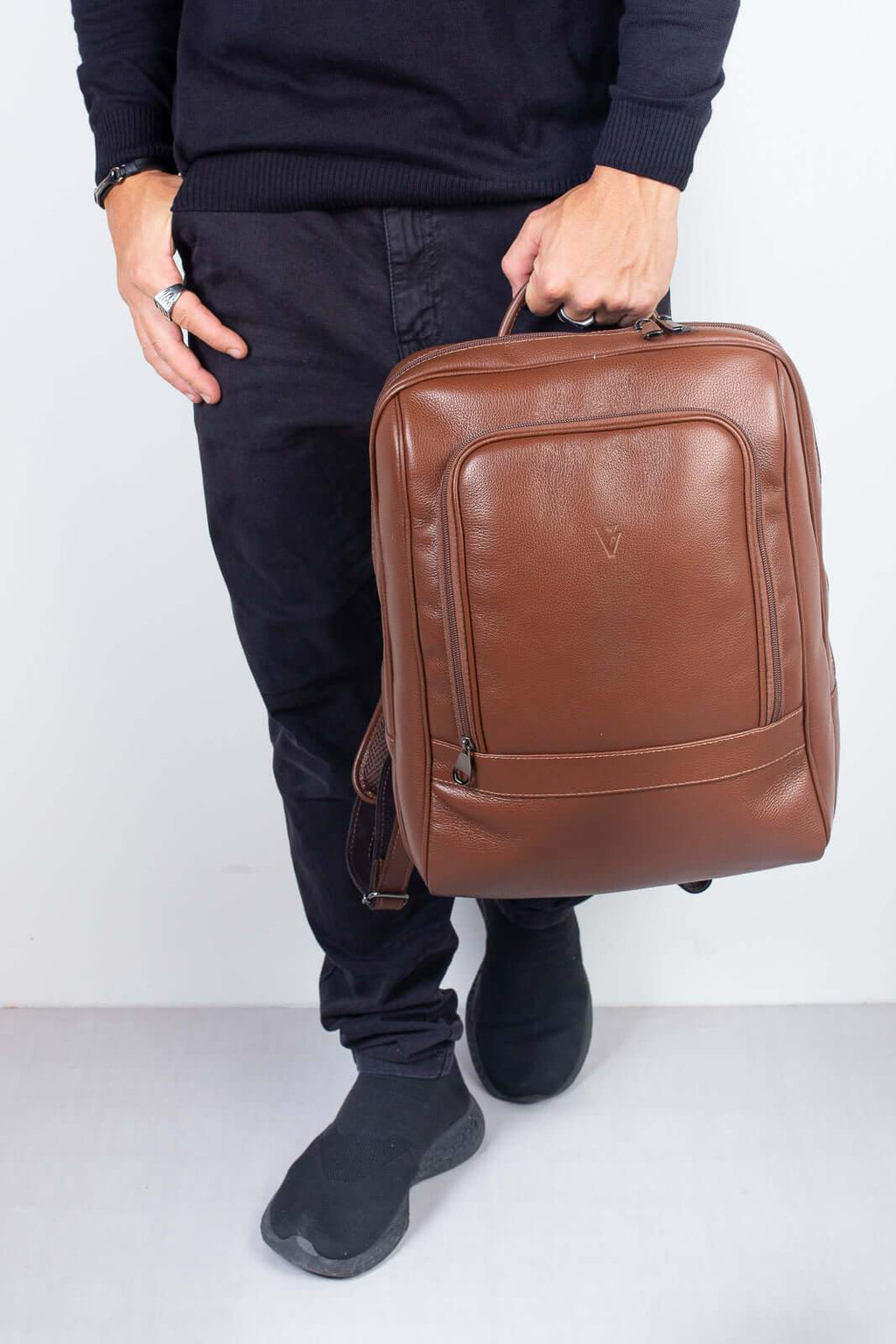 Mochila de couro slim masculina Enzo - Enluaze