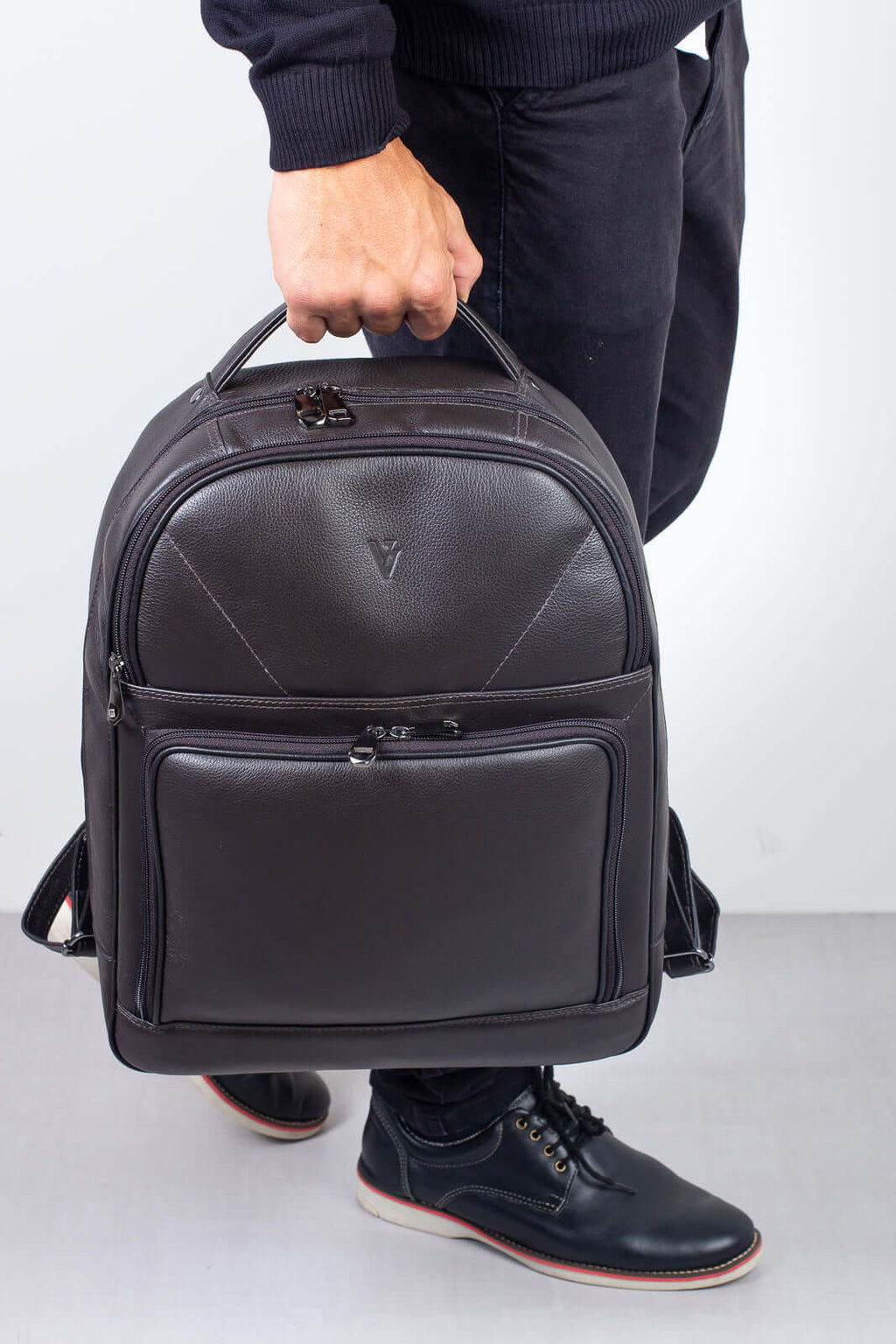 Mochila de couro masculina para notebook Vicente - Enluaze