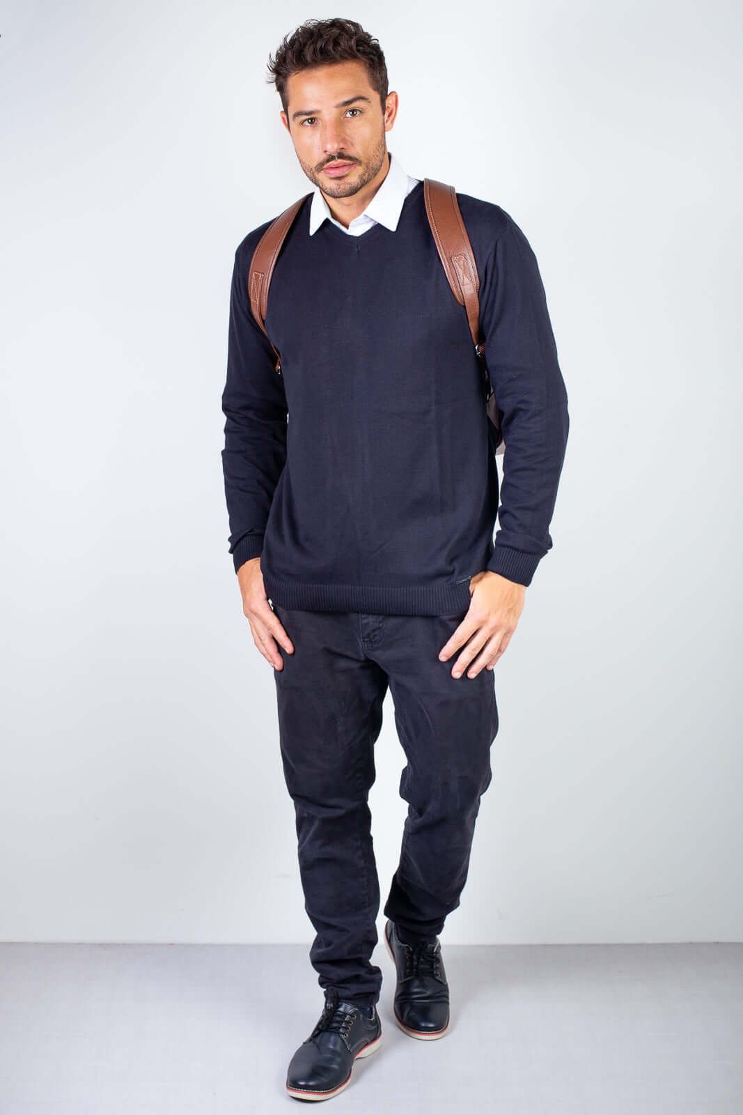 Mochila de couro masculina para notebook Vicente - Enluaze