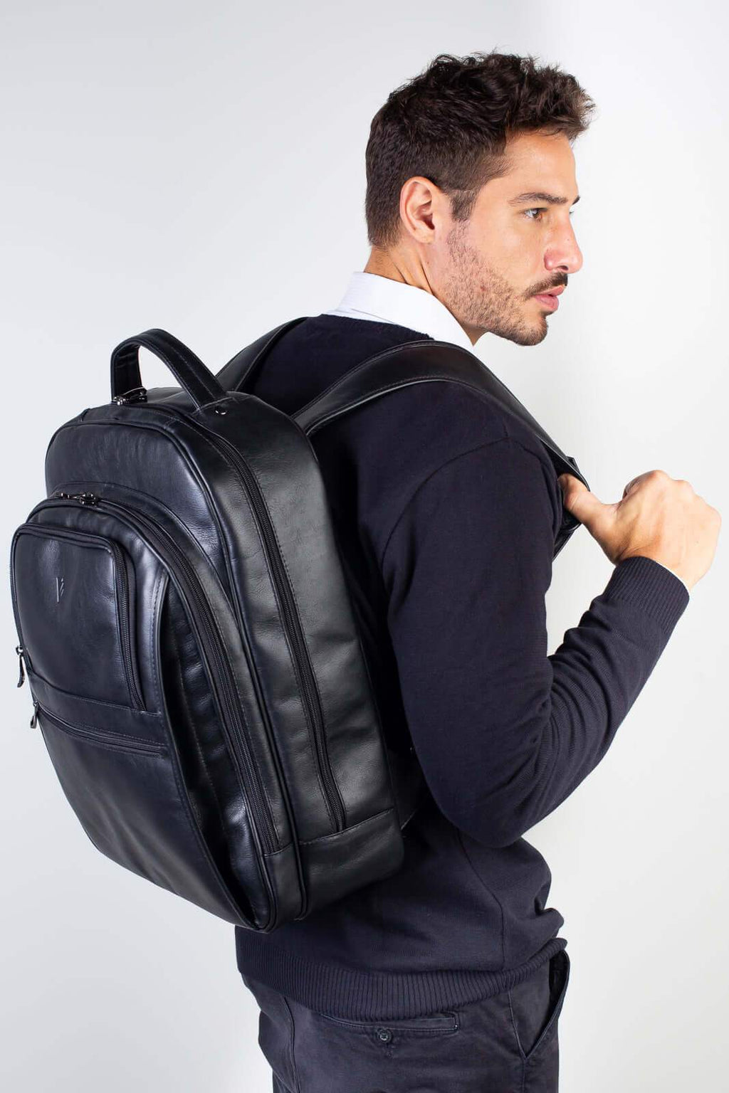 Mochila masculina de couro italiano para notebook 17" Arthur - Enluaze