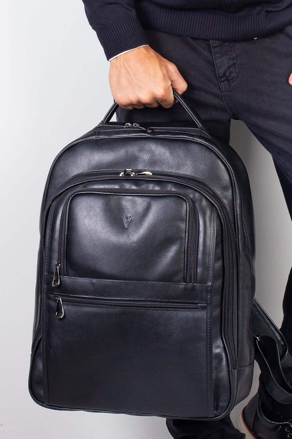 Mochila masculina de couro italiano para notebook 17" Arthur - Enluaze