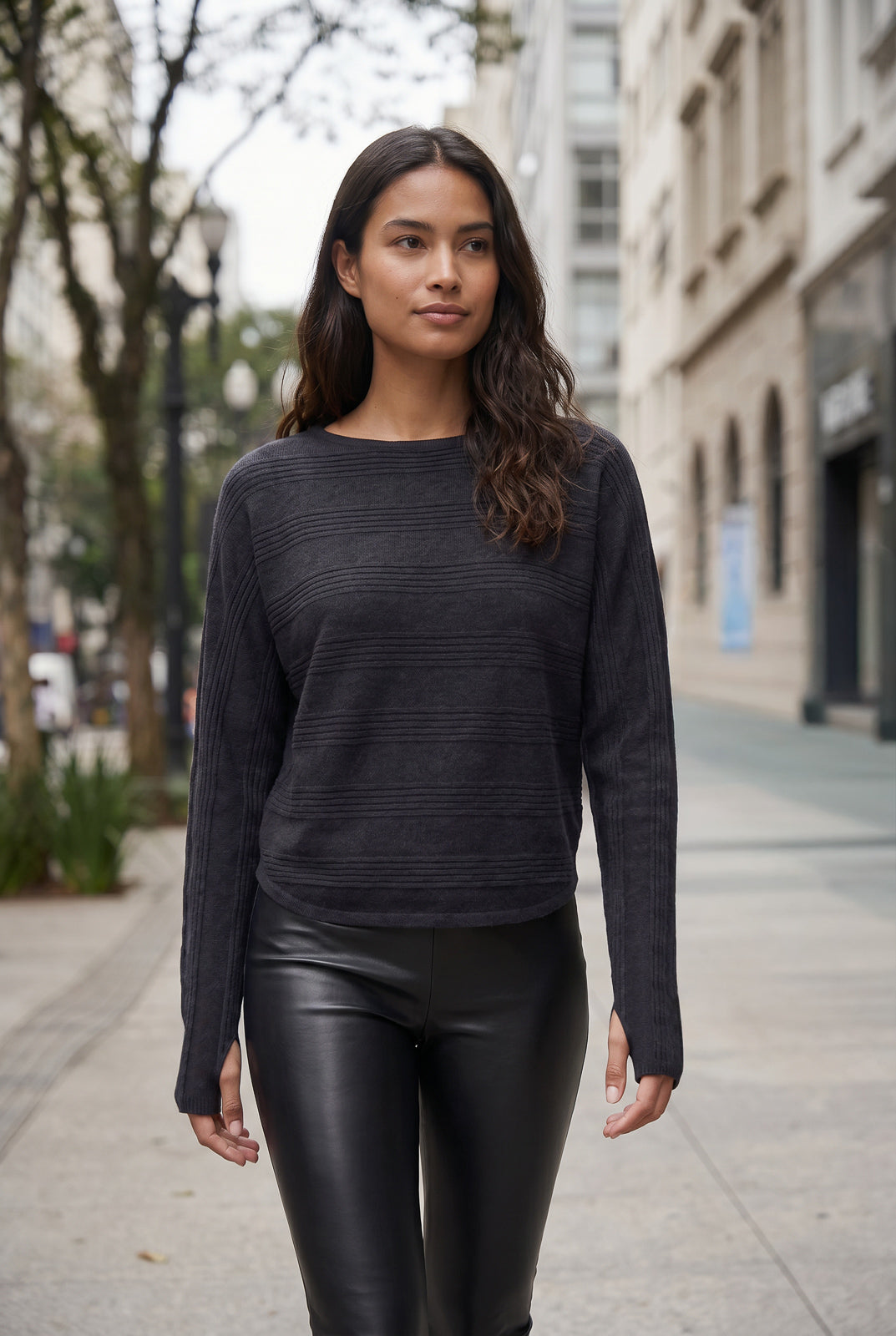 Blusa de malha feminina manga morcego com dedinho 61195