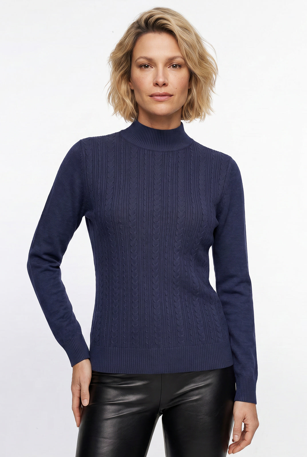 Blusa de malha feminina gola alta trançada 61262