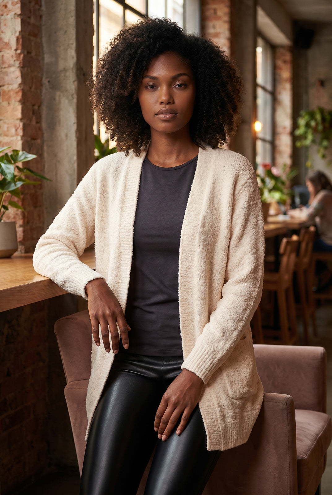 Cardigan longo feminino tricot com bolso 61290 - Enluaze