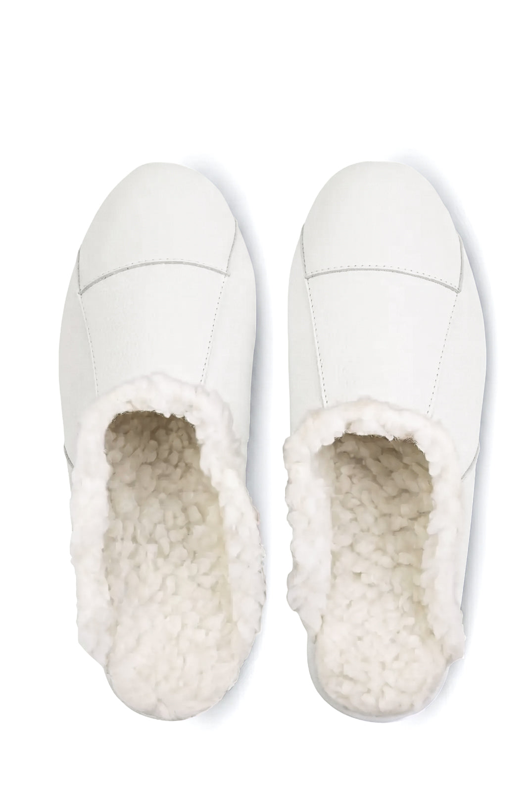 Chinelo pantufa em couro unissex forrada com pelo 6101