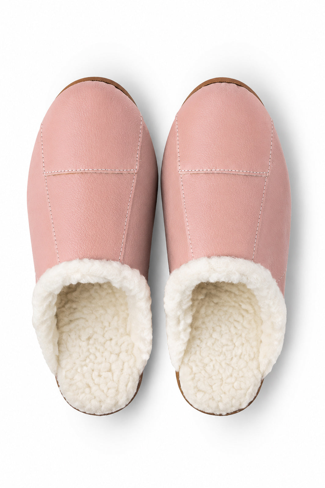 Chinelo pantufa em couro unissex forrada com pelo 6101