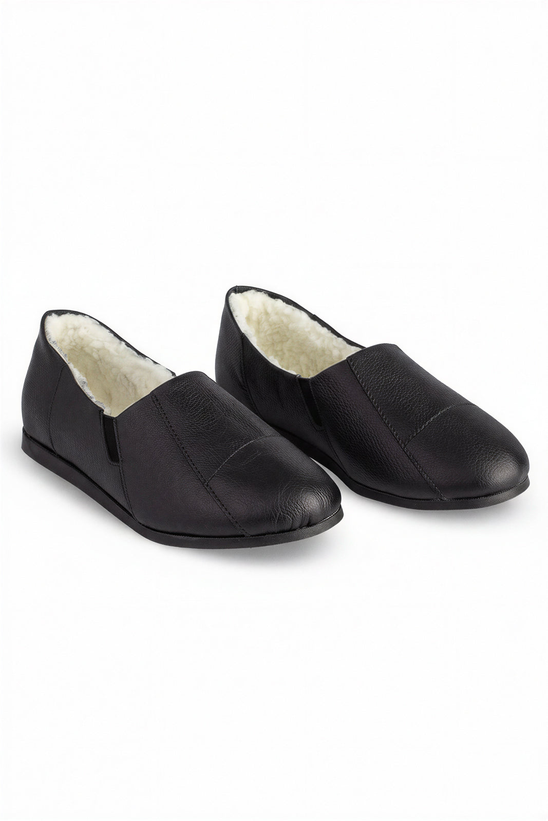 Sapatilha pantufa em couro unissex forrada com pelo 6103