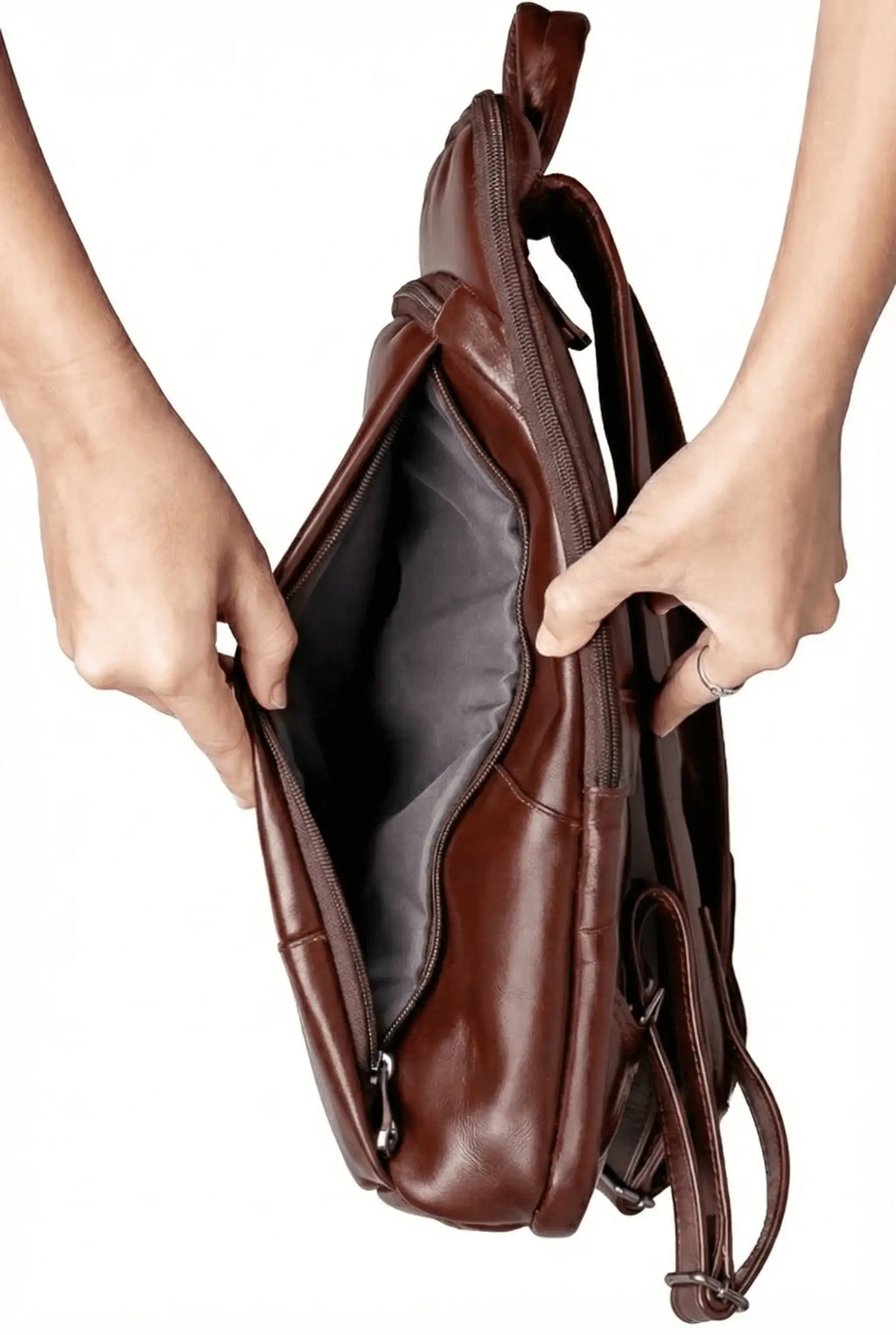 Mochila masculina slim para notebook couro italiano Otávio - Enluaze