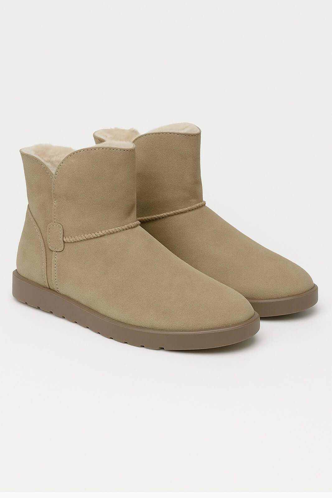 Bota pantufa peluciada cano curto Zuli - Enluaze