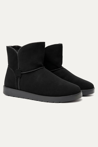 Bota pantufa peluciada cano curto Zuli