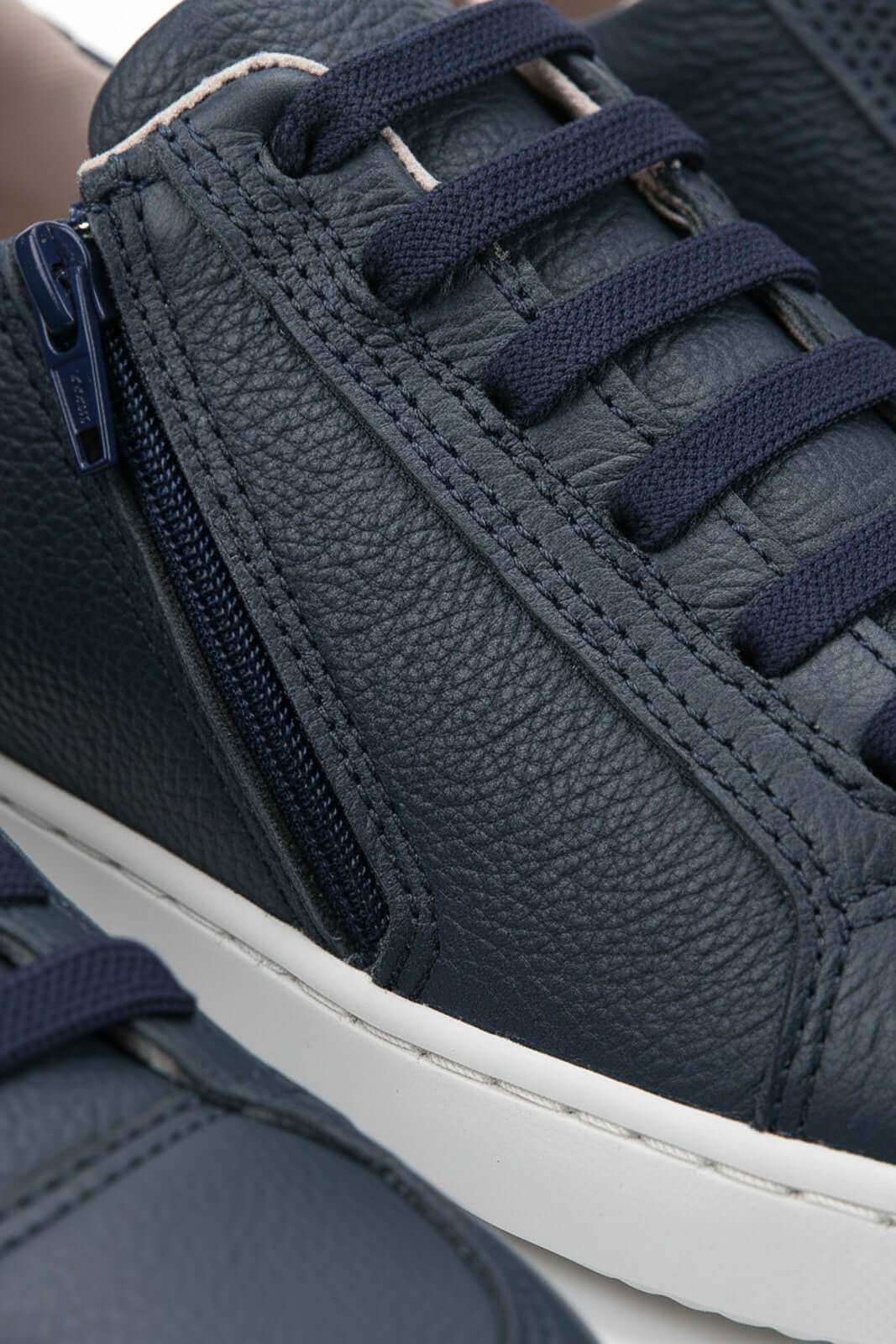 Tênis feminino em couro com elástico e zíper 0203 - Enluaze