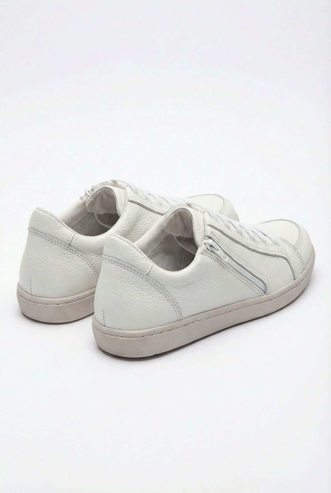 Tênis feminino em couro com elástico e zíper 0203 - Enluaze