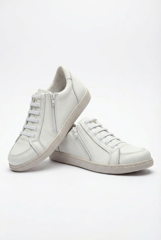 Tênis feminino em couro com elástico e zíper 0203