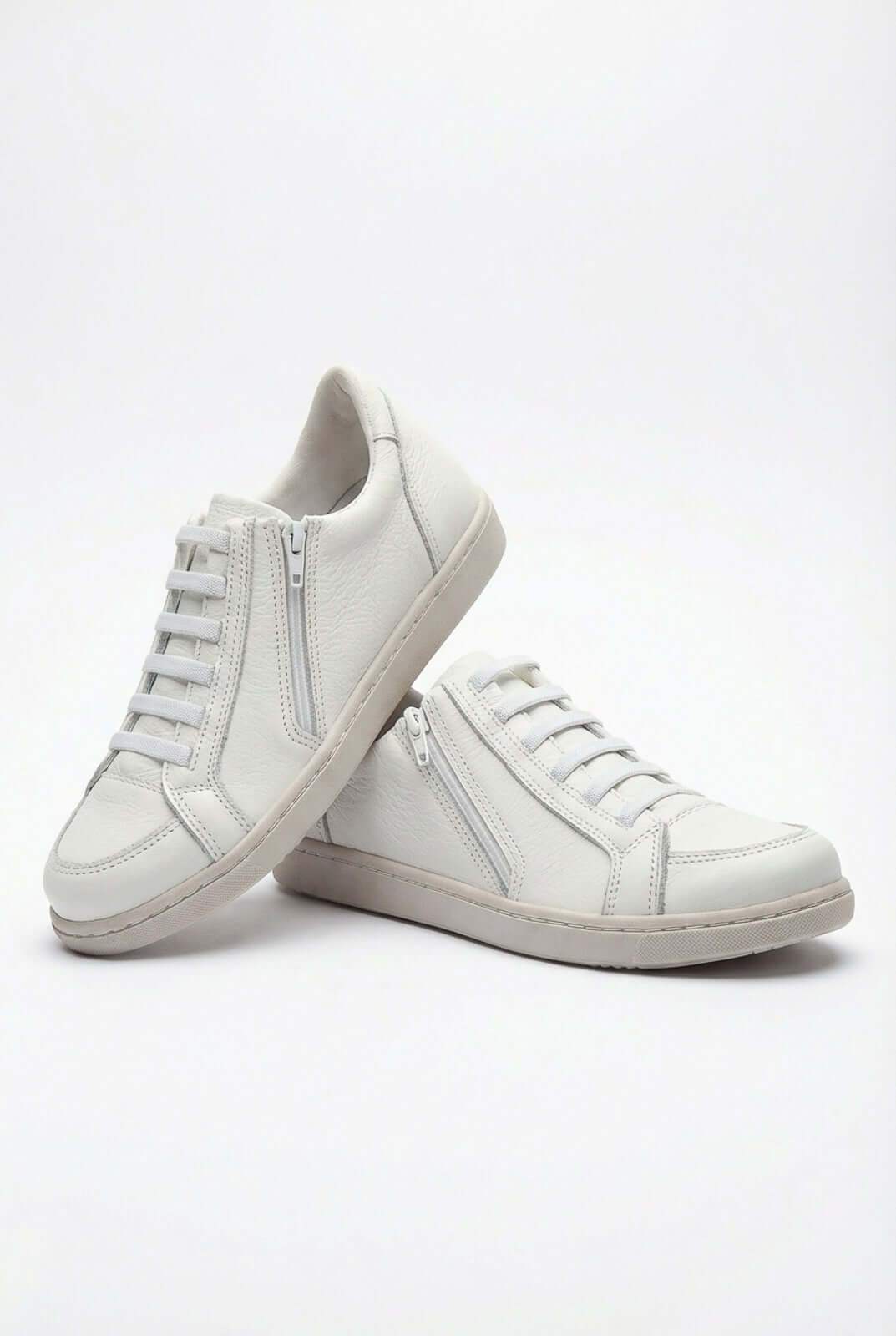 Tênis feminino em couro com elástico e zíper 0203 - Enluaze