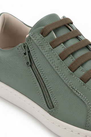 Tênis feminino em couro com elástico e zíper 0203