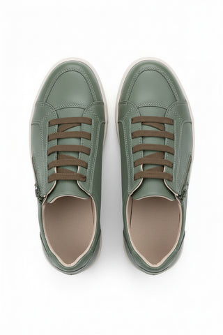 Tênis feminino em couro com elástico e zíper 0203