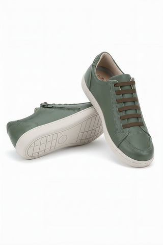 Tênis feminino em couro com elástico e zíper 0203