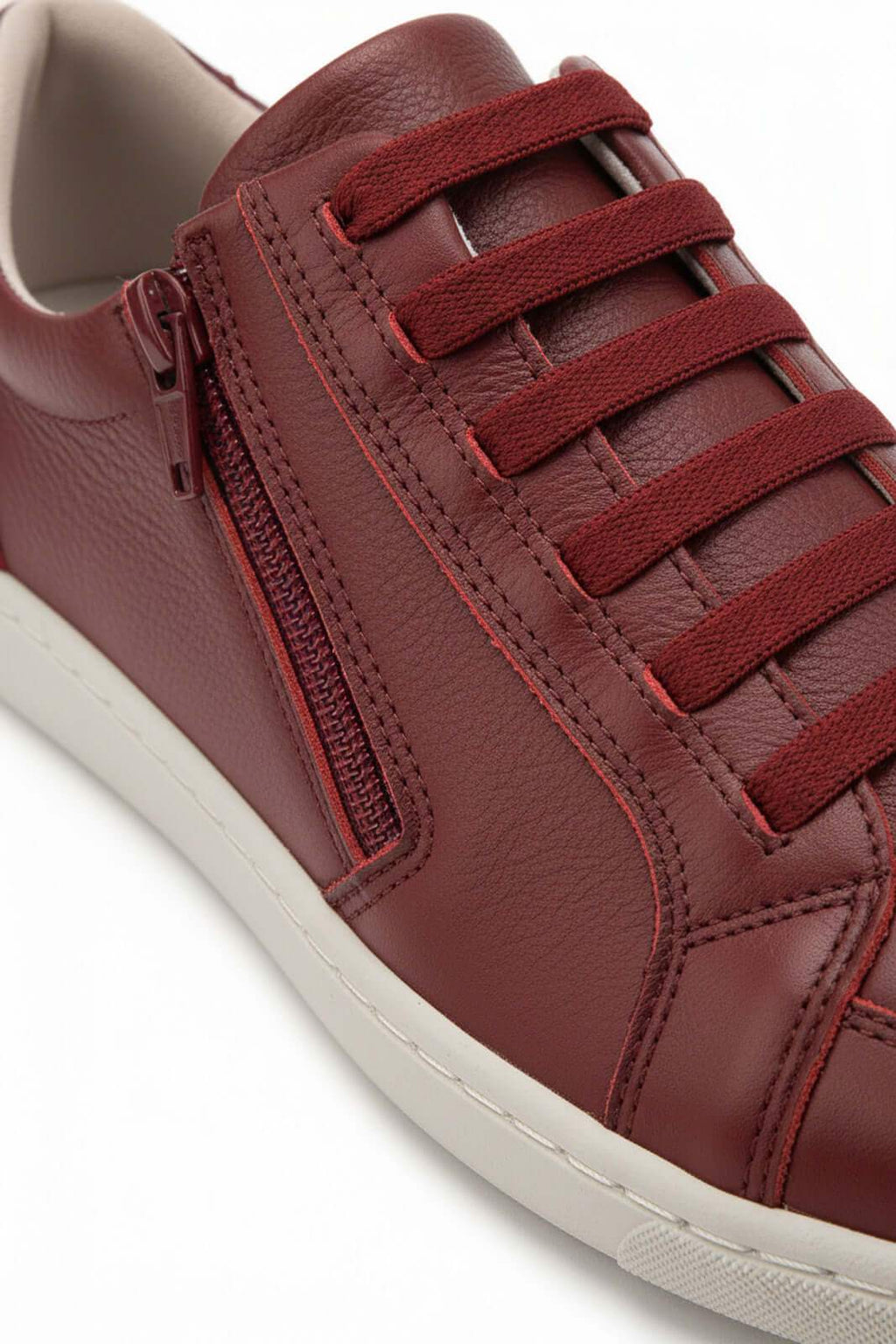 Tênis feminino em couro com elástico e zíper 0203 - Enluaze