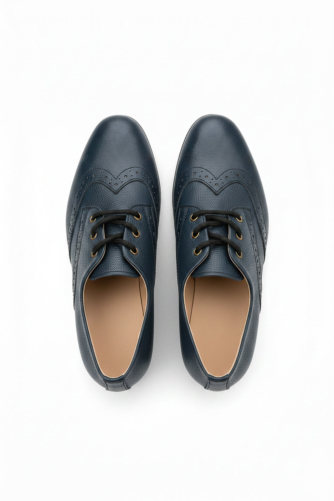 Sapato feminino Oxford em couro detalhes 0211