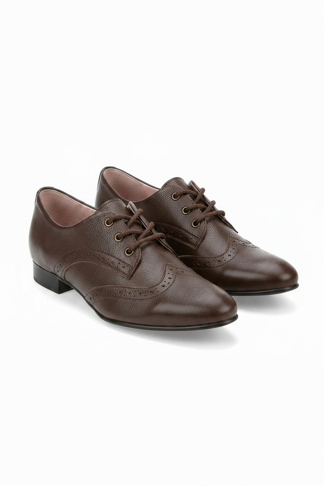 Sapato feminino Oxford em couro detalhes 0211