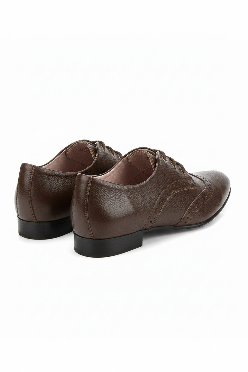 Sapato feminino Oxford em couro detalhes 0211