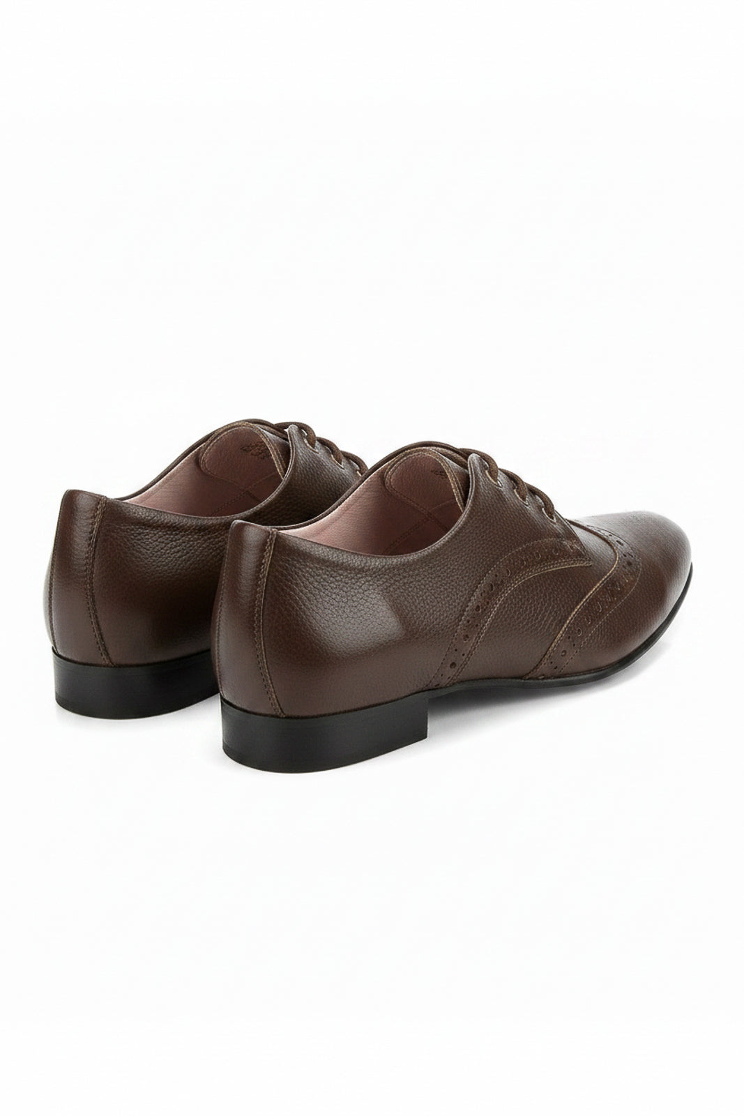Sapato feminino Oxford em couro detalhes 0211