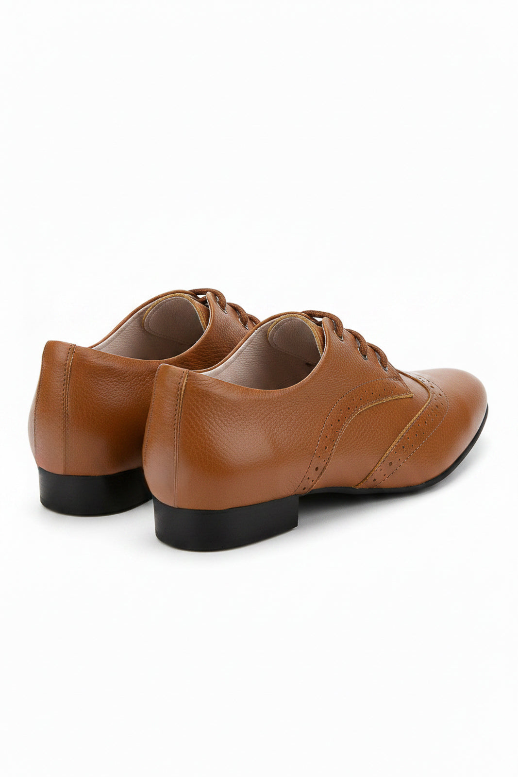 Sapato feminino Oxford em couro detalhes 0211