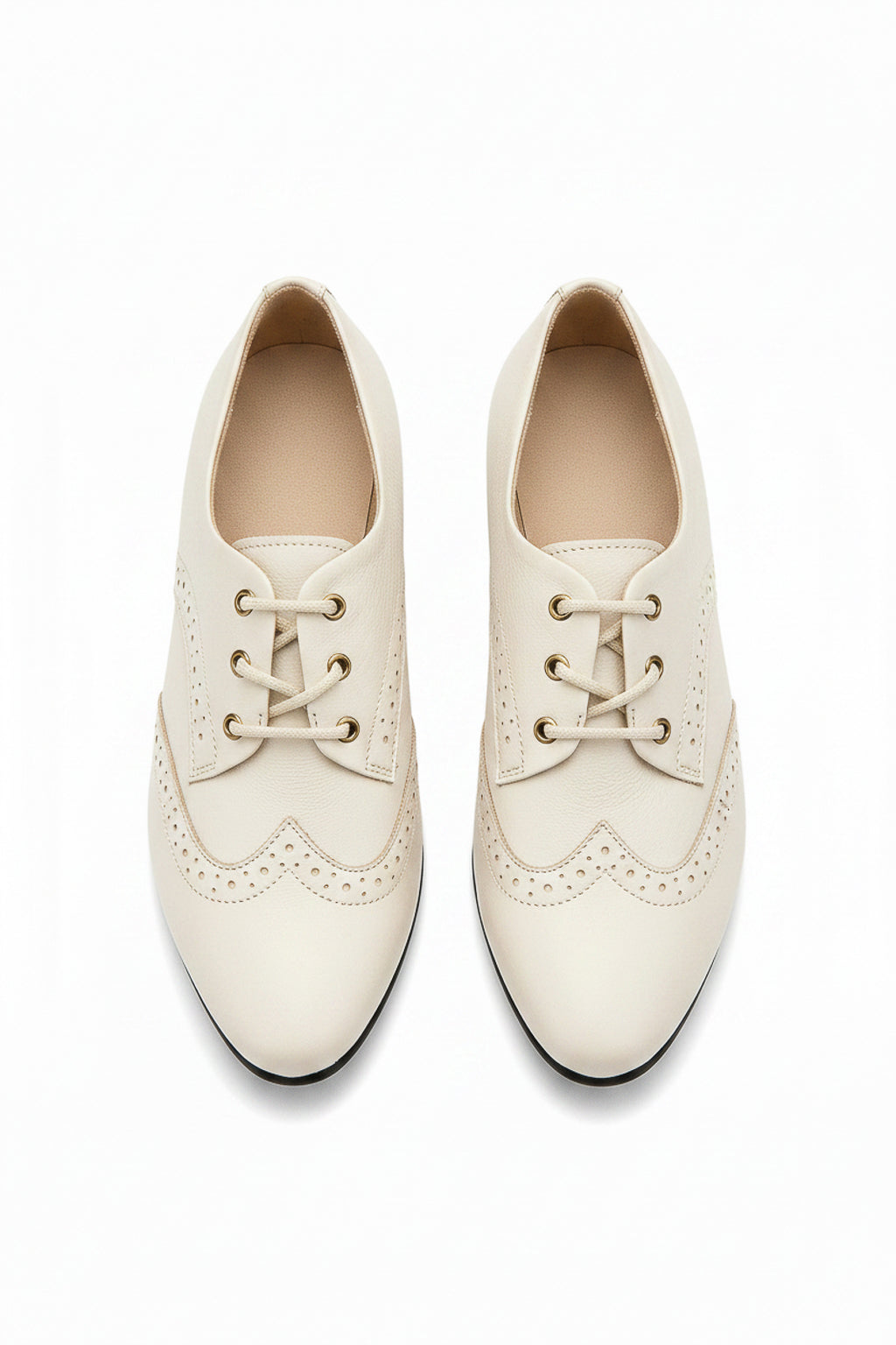 Sapato feminino Oxford em couro detalhes 0211