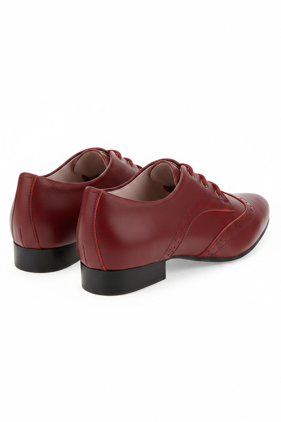 Sapato feminino Oxford em couro detalhes 0211