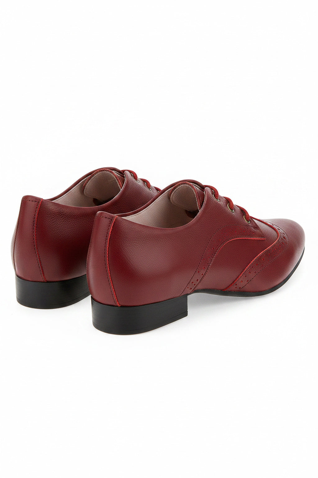 Sapato feminino Oxford em couro detalhes 0211