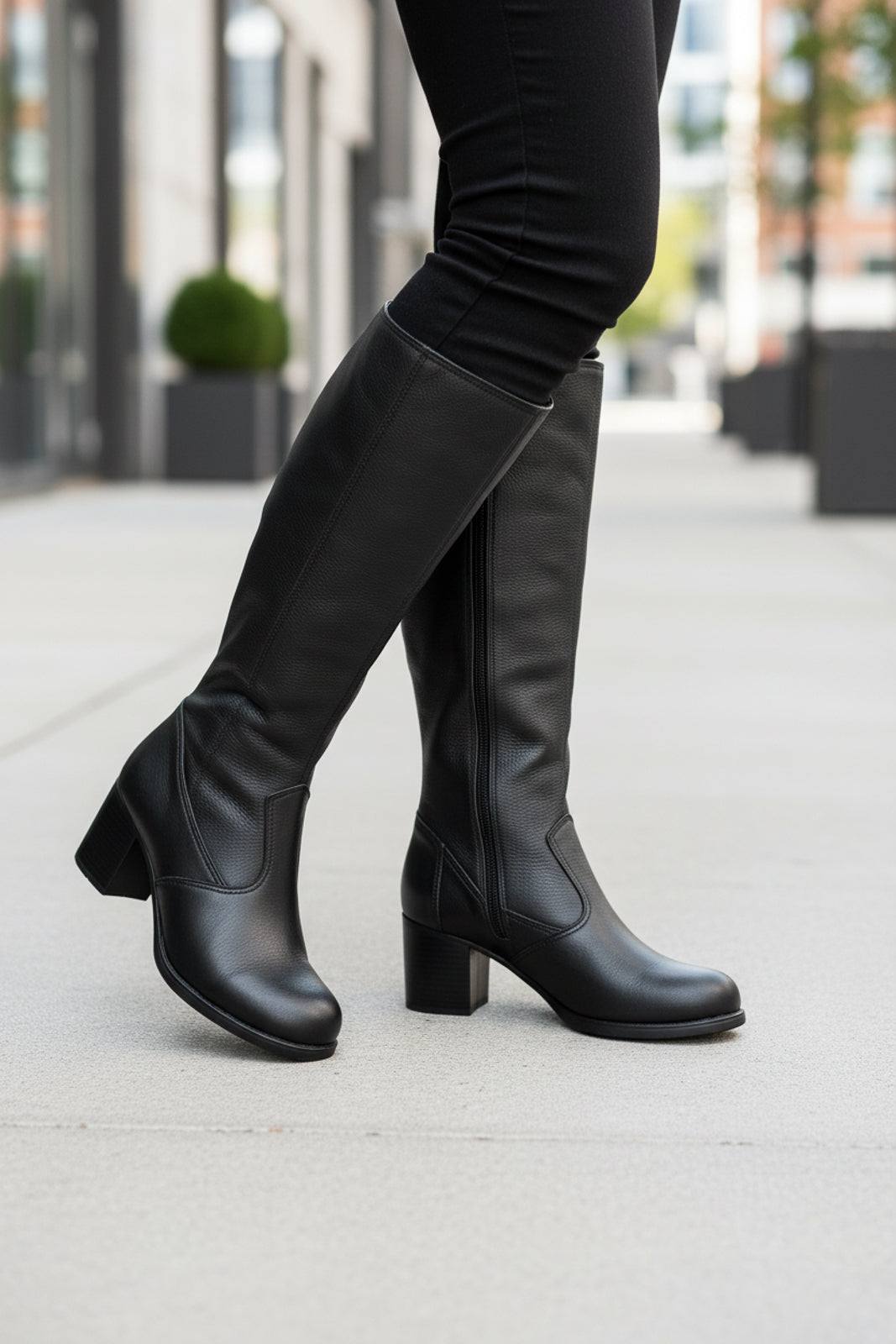 Bota em couro feminina cano longo salto médio 0280