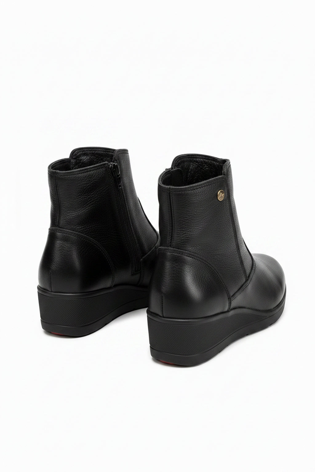 Bota de couro feminina cano curto salto anabela confort 0321