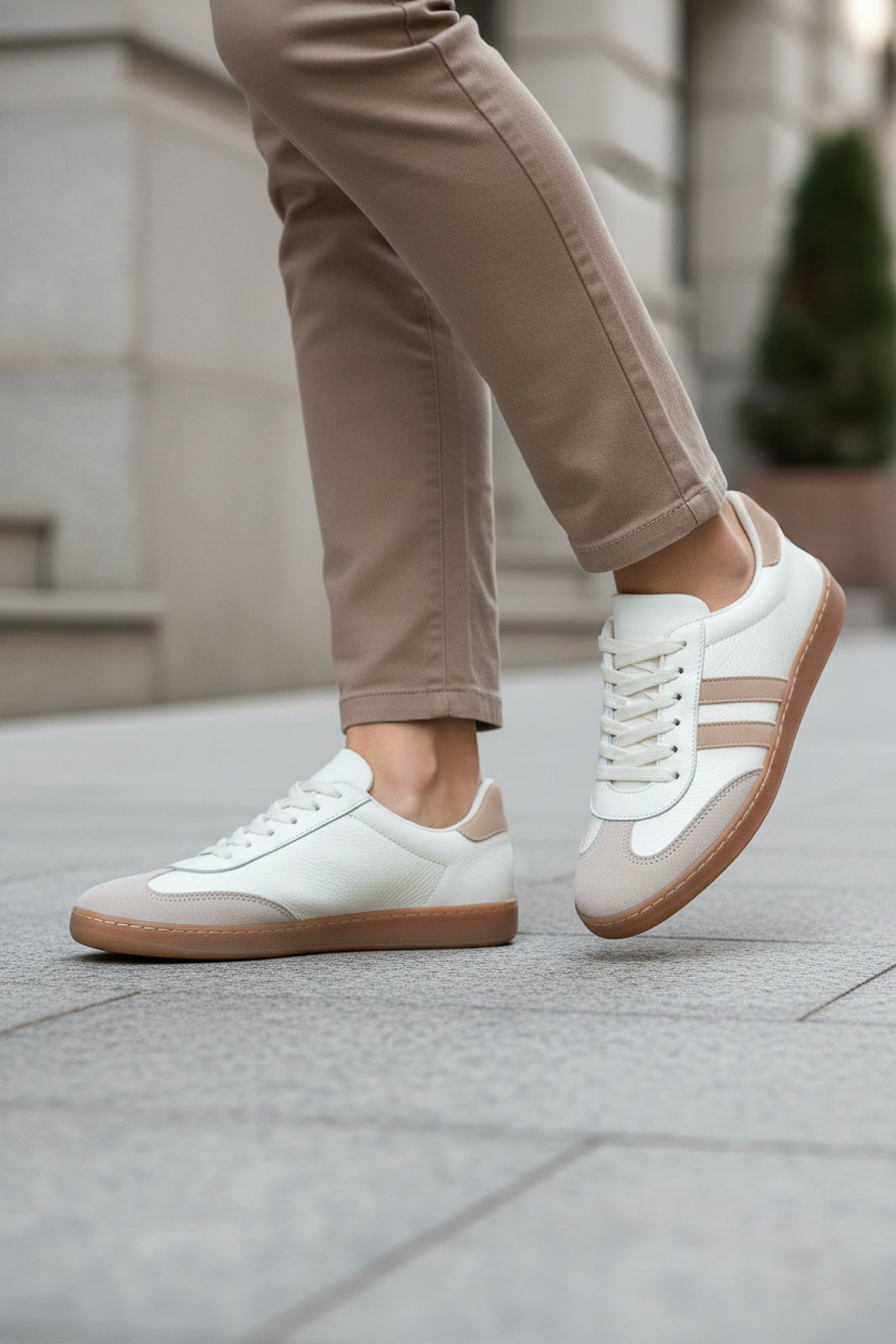 Tênis feminino de couro retrô 0350