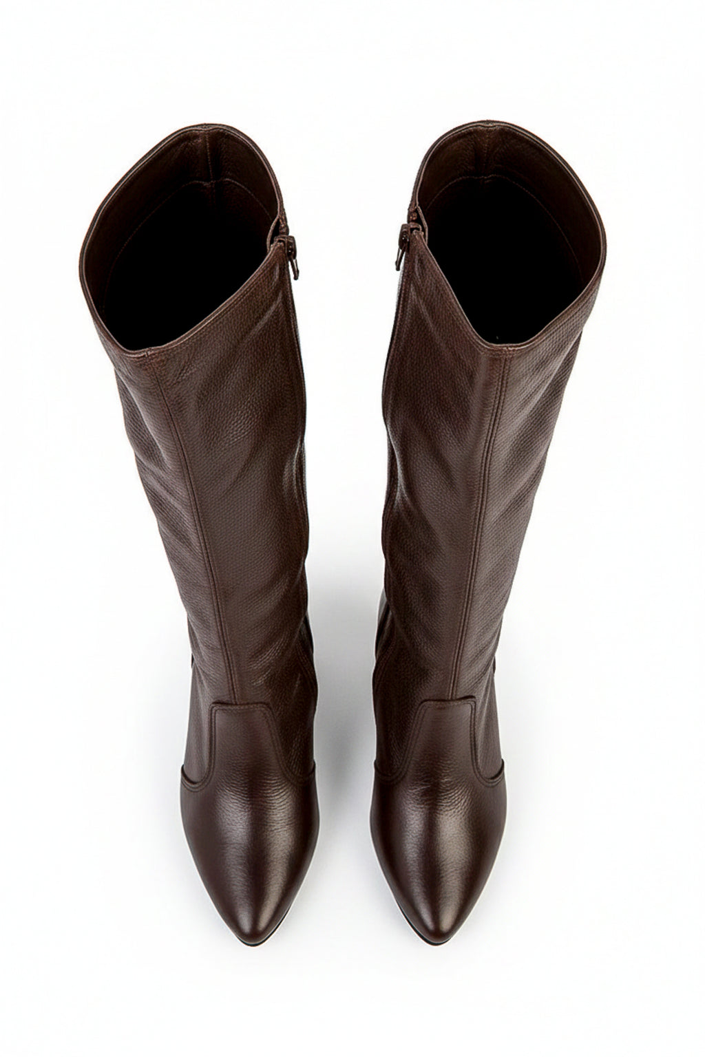 Bota cano longo em couro com salto 6585