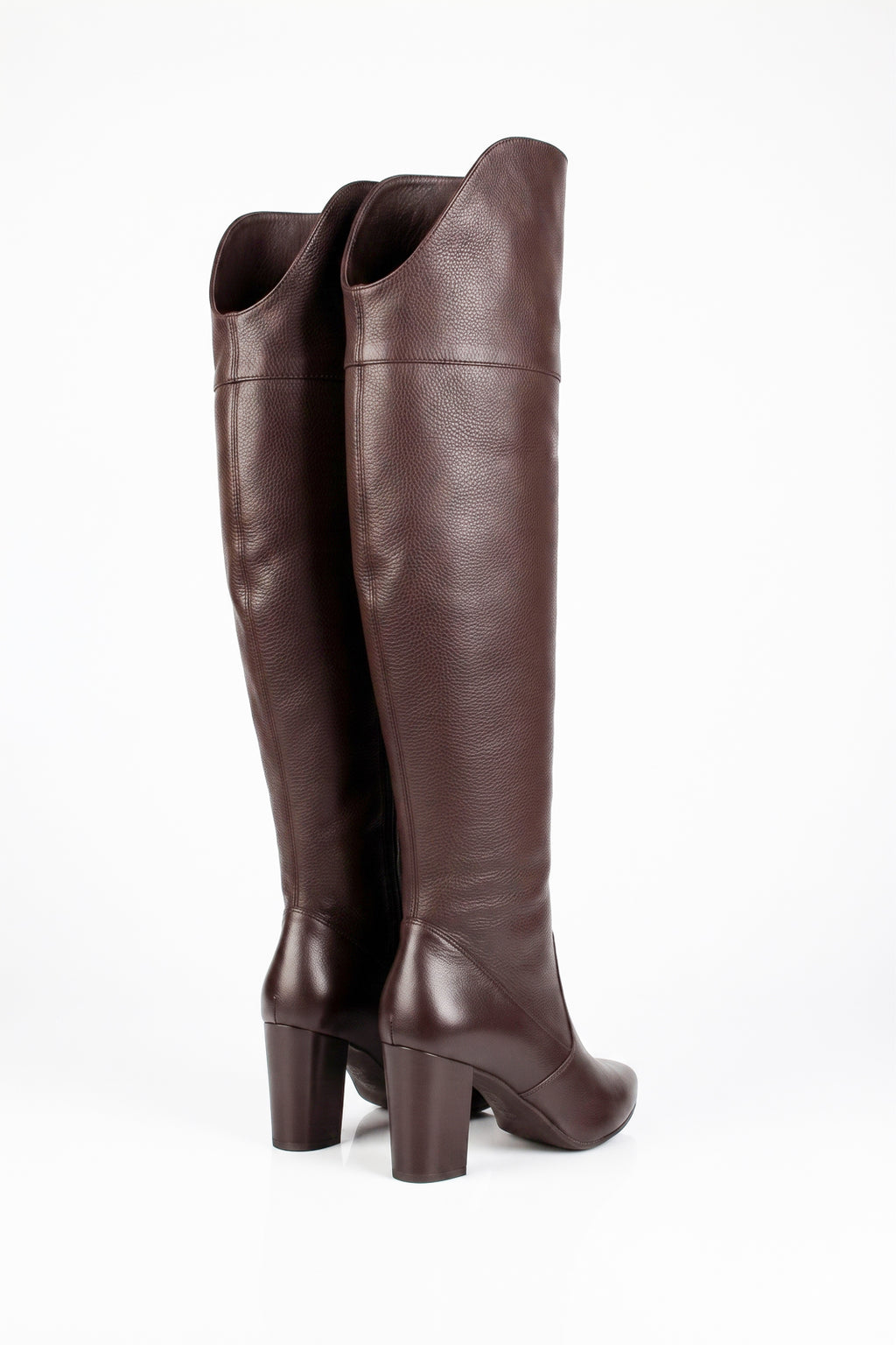 Bota feminina de couro over cano longo com salto 6586