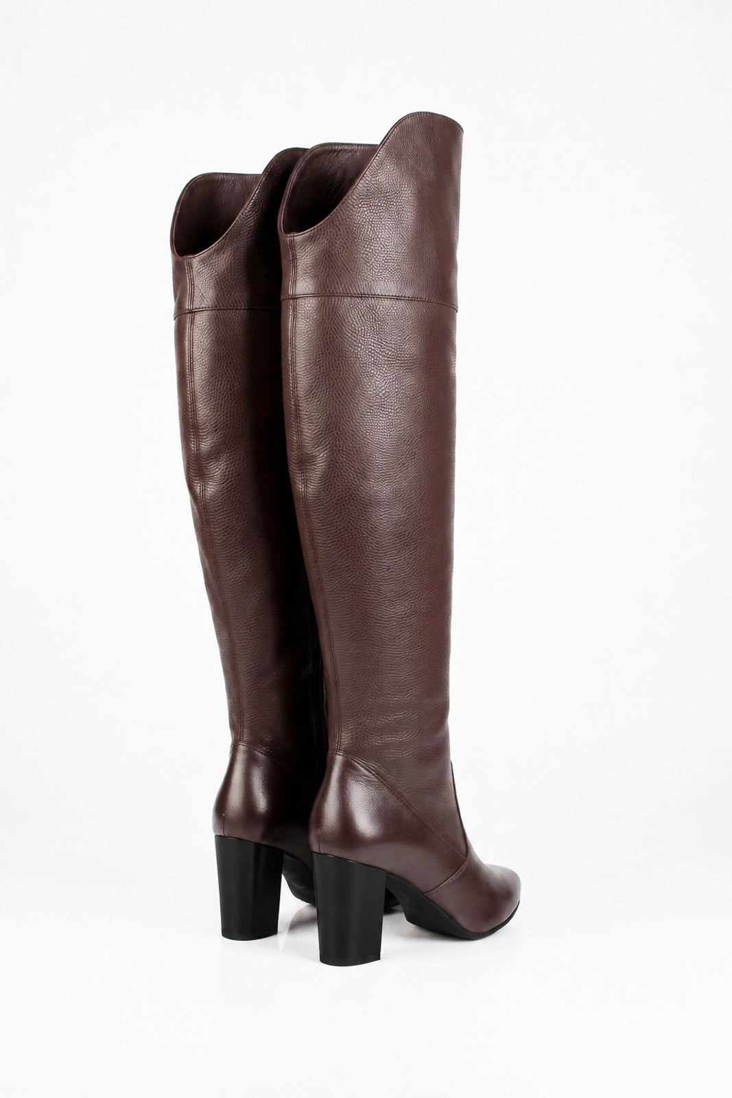 Bota feminina de couro over cano longo com salto 6586