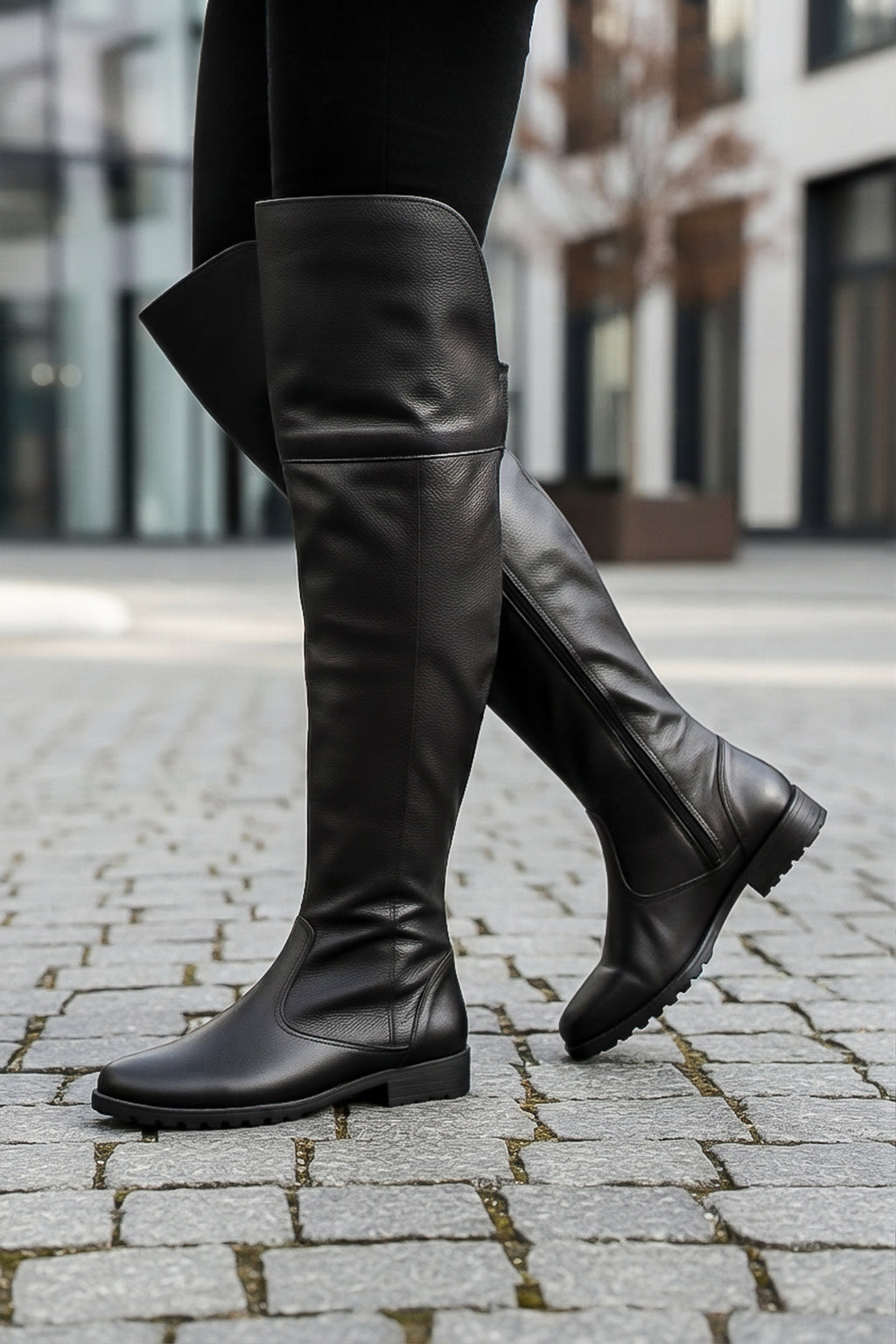 Bota de couro over cano longo feminina com pelo 7514P