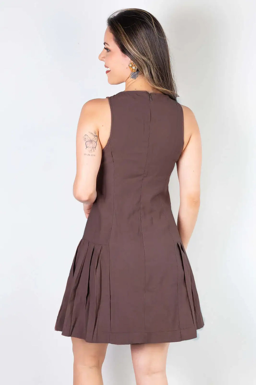 Vestido curto godê regata com pregas 51054 - Enluaze