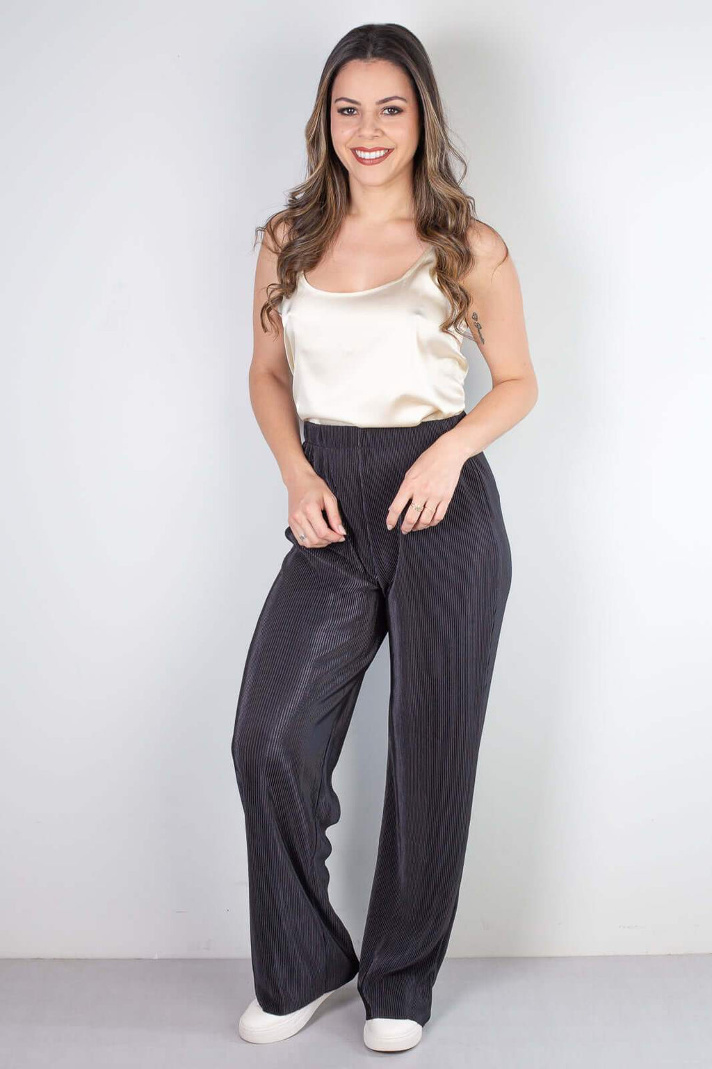 Calça feminina pantalona plissada 51074 - Enluaze